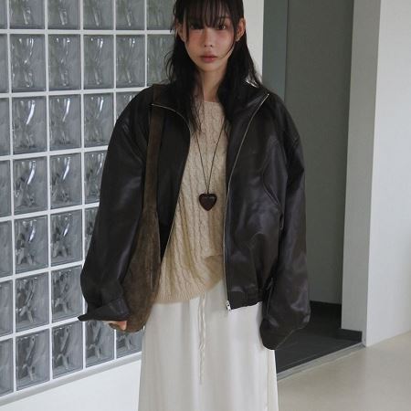 Dongdaemum Women’s Coats & Jackets, a testament to the elegance and quality of wholesale Korean fashion.