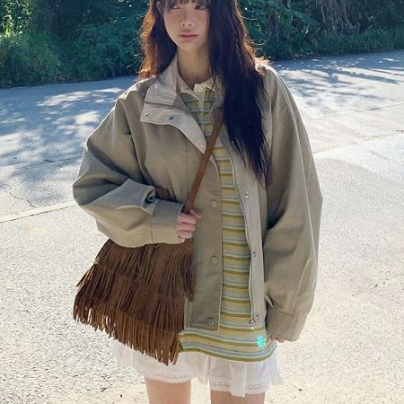 Dongdaemum Women’s Coats & Jackets, a testament to the elegance and quality of wholesale Korean fashion.