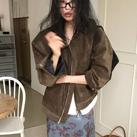 A variety of Dongdaemum Women’s Coats & Jackets, reflecting the sophistication of Korean fashion.