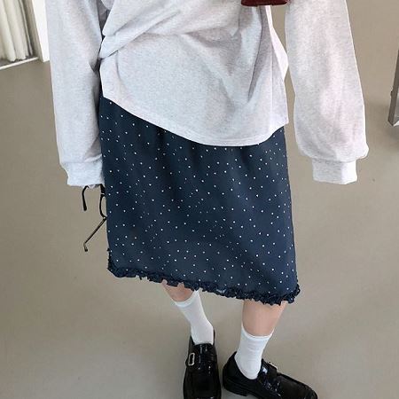 A collection of Dongdaemum Women’s Dresses, encapsulating the charm of Korean fashion.