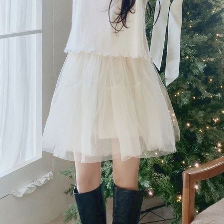 A collection of Dongdaemum Women’s Dresses, encapsulating the charm of Korean fashion.