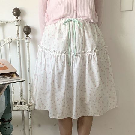 A collection of Dongdaemum Women’s Dresses, encapsulating the charm of Korean fashion.