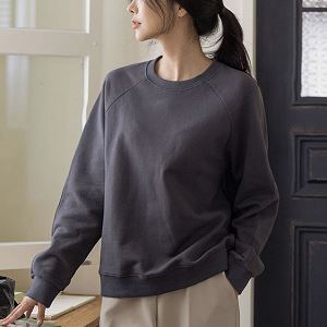 Dongdaemum Women’s Shirts, Tops & T-Shirts, a testament to the elegance and quality of wholesale Korean fashion.