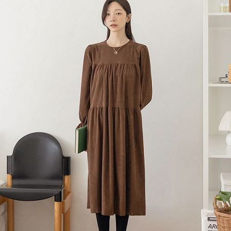 Dongdaemum Women’s Dresses, a testament to the elegance and quality of wholesale Korean fashion.