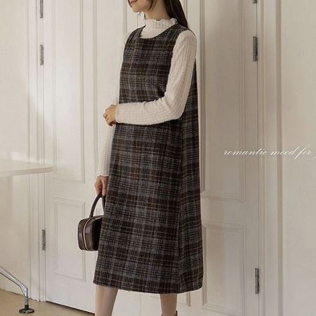 A collection of Dongdaemum Women’s Dresses, encapsulating the charm of Korean fashion.