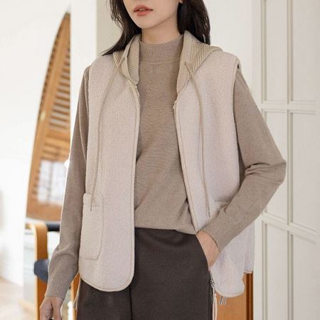 A variety of Dongdaemum Women’s Coats & Jackets, reflecting the sophistication of Korean fashion.