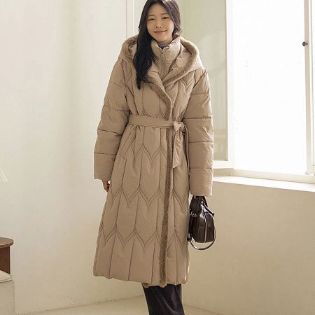 Dongdaemum Women’s Coats & Jackets, a testament to the elegance and quality of wholesale Korean fashion.