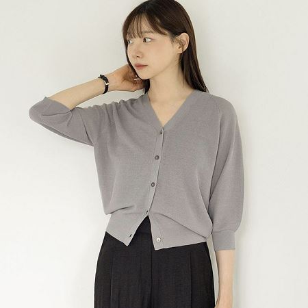 A variety of Dongdaemum Women’s Coats & Jackets, reflecting the sophistication of Korean fashion.