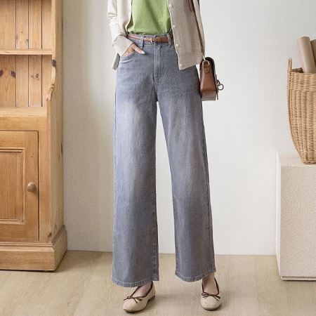 An array of Dongdaemum Women’s Pants, embodying the versatility of Korean fashion.