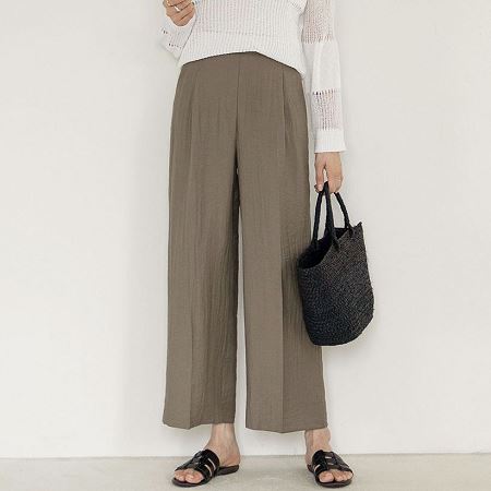 An array of Dongdaemum Women’s Pants, embodying the versatility of Korean fashion.