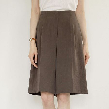 An array of Dongdaemum Women’s Pants, embodying the versatility of Korean fashion.