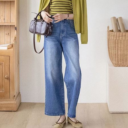 An array of Dongdaemum Women’s Pants, embodying the versatility of Korean fashion.