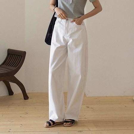 An array of Dongdaemum Women’s Pants, embodying the versatility of Korean fashion.