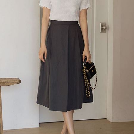 A collection of Dongdaemum Women’s Dresses, encapsulating the charm of Korean fashion.