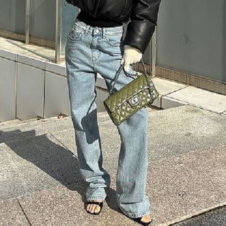 Dongdaemum Women’s Pants, a testament to the elegance and quality of wholesale Korean fashion.