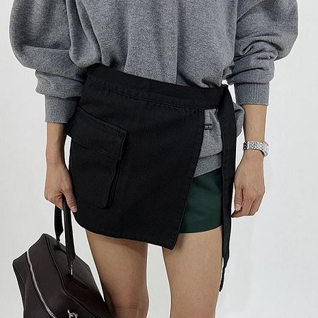 Dongdaemum Women’s Pants, a testament to the elegance and quality of wholesale Korean fashion.