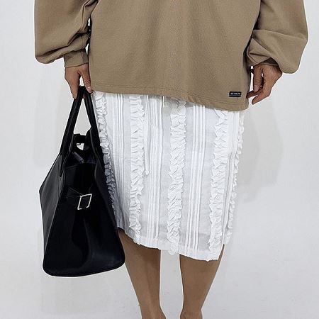 Dongdaemum Women’s Dresses, a testament to the elegance and quality of wholesale Korean fashion.