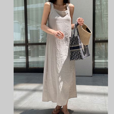 Dongdaemum Women’s Dresses, a testament to the elegance and quality of wholesale Korean fashion.