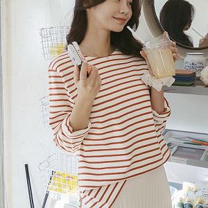 Dongdaemum Women’s Shirts, Tops & T-Shirts, a testament to the elegance and quality of wholesale Korean fashion.