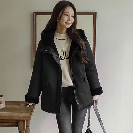 A variety of Dongdaemum Women’s Coats & Jackets, reflecting the sophistication of Korean fashion.