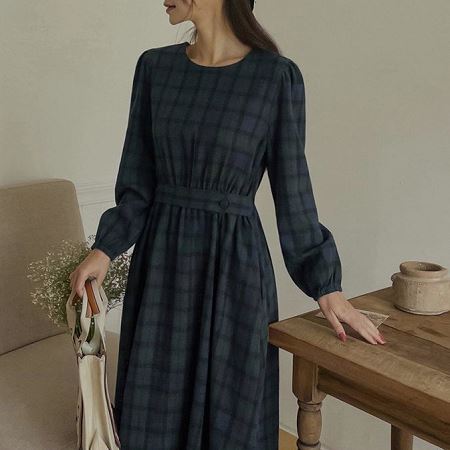 Dongdaemum Women’s Dresses, a testament to the elegance and quality of wholesale Korean fashion.