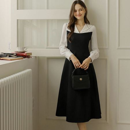 A collection of Dongdaemum Women’s Dresses, encapsulating the charm of Korean fashion.