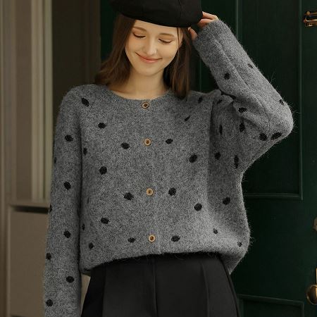 A variety of Dongdaemum Women’s Coats & Jackets, reflecting the sophistication of Korean fashion.