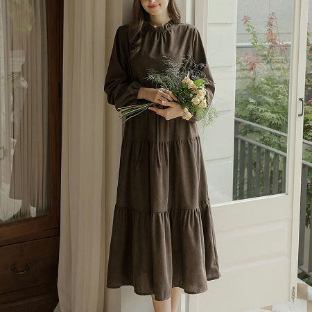 Dongdaemum Women’s Dresses, a testament to the elegance and quality of wholesale Korean fashion.