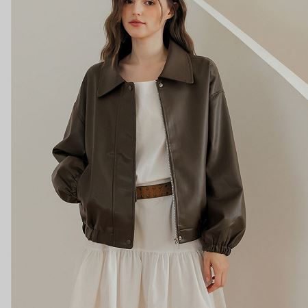 A variety of Dongdaemum Women’s Coats & Jackets, reflecting the sophistication of Korean fashion.
