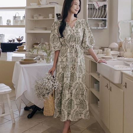 A collection of Dongdaemum Women’s Dresses, encapsulating the charm of Korean fashion.