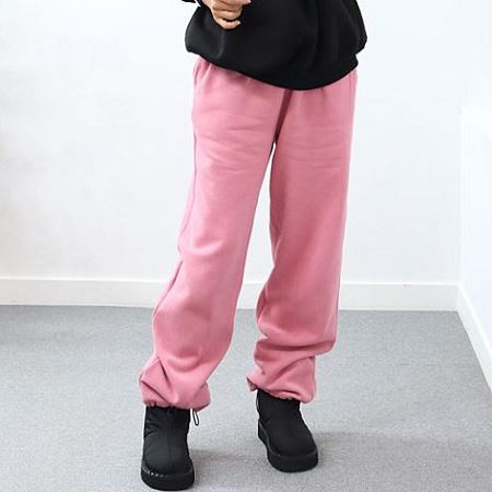 Dongdaemum Women’s Pants, a testament to the elegance and quality of wholesale Korean fashion.