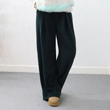 Dongdaemum Women’s Pants, a testament to the elegance and quality of wholesale Korean fashion.