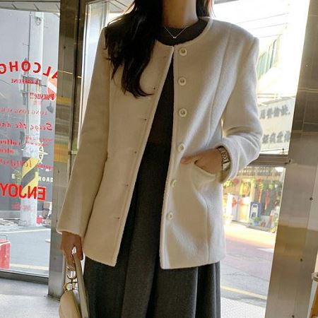 A variety of Dongdaemum Women’s Coats & Jackets, reflecting the sophistication of Korean fashion.