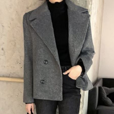 Dongdaemum Women’s Coats & Jackets, a testament to the elegance and quality of wholesale Korean fashion.