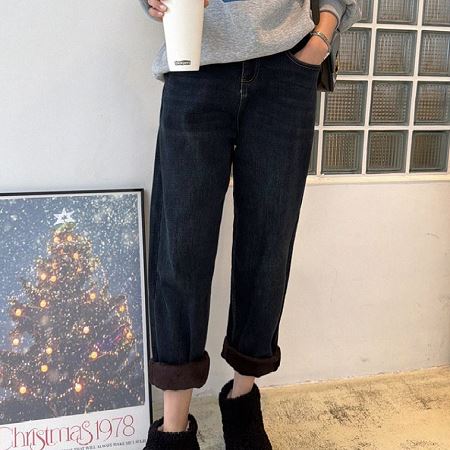 An array of Dongdaemum Women’s Pants, embodying the versatility of Korean fashion.