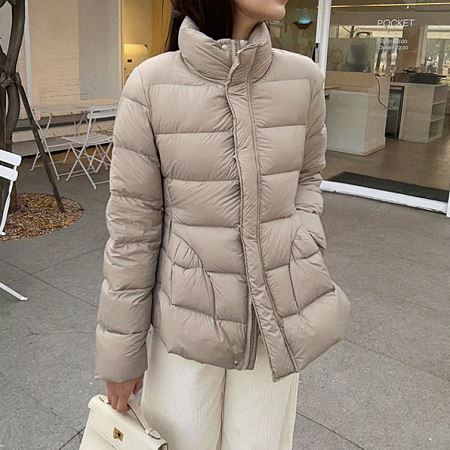 Dongdaemum Women’s Coats & Jackets, a testament to the elegance and quality of wholesale Korean fashion.