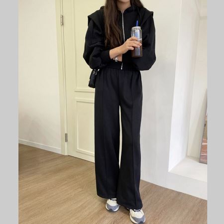 A variety of Dongdaemum Women’s One-Pieces, representing the allure of Korean fashion.