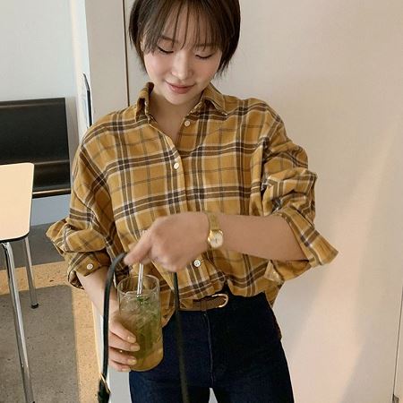 Dongdaemum Women’s Shirts, Tops & T-Shirts, a testament to the elegance and quality of wholesale Korean fashion.