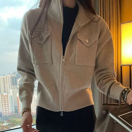 Dongdaemum Women’s Coats & Jackets, a testament to the elegance and quality of wholesale Korean fashion.