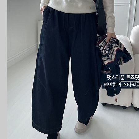 An array of Dongdaemum Women’s Pants, embodying the versatility of Korean fashion.