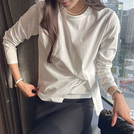 Dongdaemum Women’s Shirts, Tops & T-Shirts, a testament to the elegance and quality of wholesale Korean fashion.