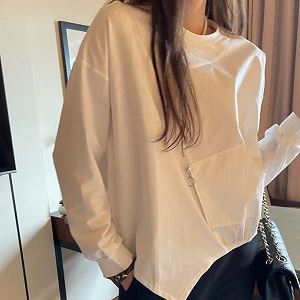 Dongdaemum Women’s Shirts, Tops & T-Shirts, a testament to the elegance and quality of wholesale Korean fashion.