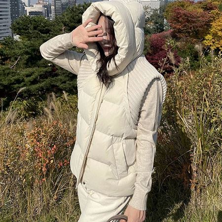 Dongdaemum Women’s Coats & Jackets, a testament to the elegance and quality of wholesale Korean fashion.