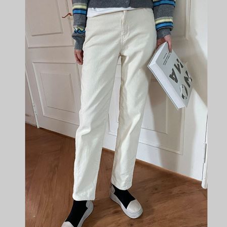 Dongdaemum Women’s Pants, a testament to the elegance and quality of wholesale Korean fashion.