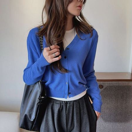 Dongdaemum Women’s Coats & Jackets, a testament to the elegance and quality of wholesale Korean fashion.