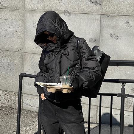 Dongdaemum Women’s Coats & Jackets, a testament to the elegance and quality of wholesale Korean fashion.