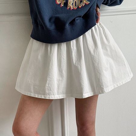Dongdaemum Women’s Dresses, a testament to the elegance and quality of wholesale Korean fashion.