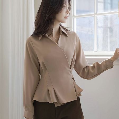 Dongdaemum Women’s Shirts, Tops & T-Shirts, a testament to the elegance and quality of wholesale Korean fashion.