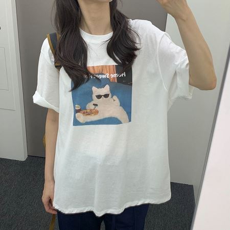 Dongdaemum Women’s Shirts, Tops & T-Shirts, a testament to the elegance and quality of wholesale Korean fashion.