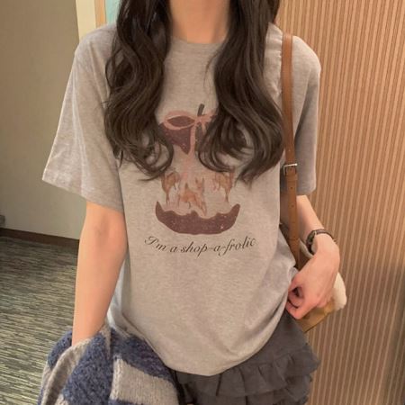 Dongdaemum Women’s Shirts, Tops & T-Shirts, a testament to the elegance and quality of wholesale Korean fashion.